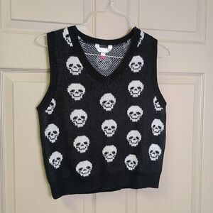 No Boundaries Junior Skull Vest Size Large 11-13 Black White Halloween Vneck